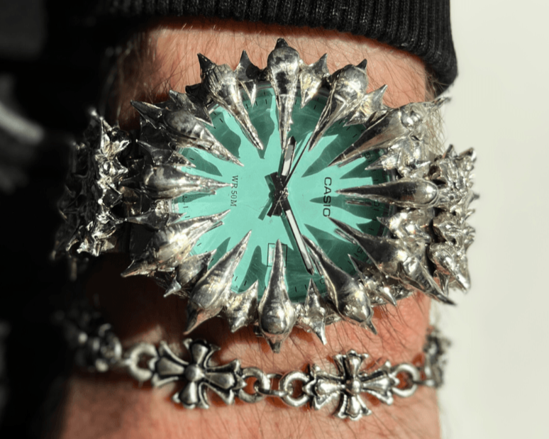 Tiffany Abyss gothic watch by Umbra Noctis – Tiffany blue dial and dark steel design